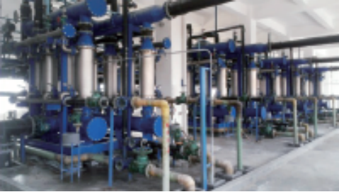 둥잉 헤방 화학 (주)